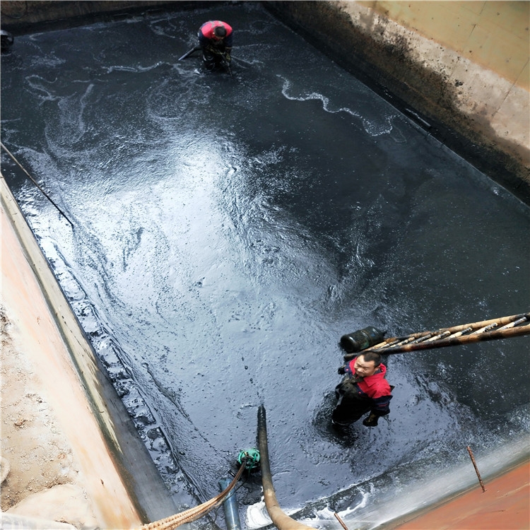 金堂废水池清理