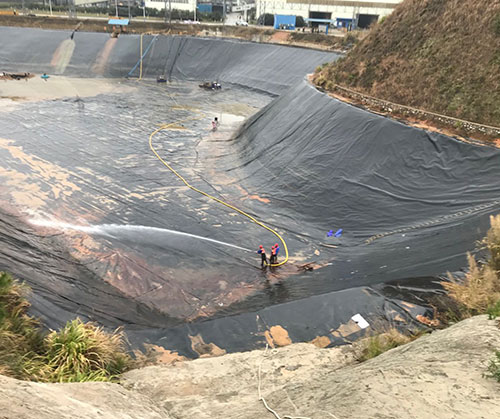 金堂废水池清理